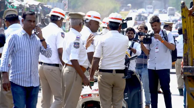 పోలీసులు