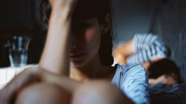 Chứng ngưng thở khi ngủ cũng có thể ảnh hưởng đến ham muốn tình dục, theo các nhà trị liệu 