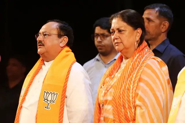 बीजेपी के राष्ट्रीय अध्यक्ष जेपी नड्डा और वसुंधरा राजे 