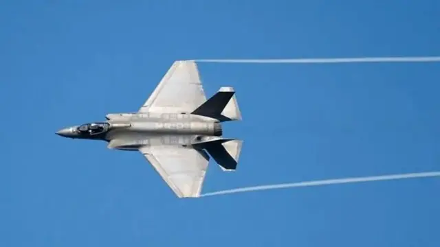 Diyaaradda F-35