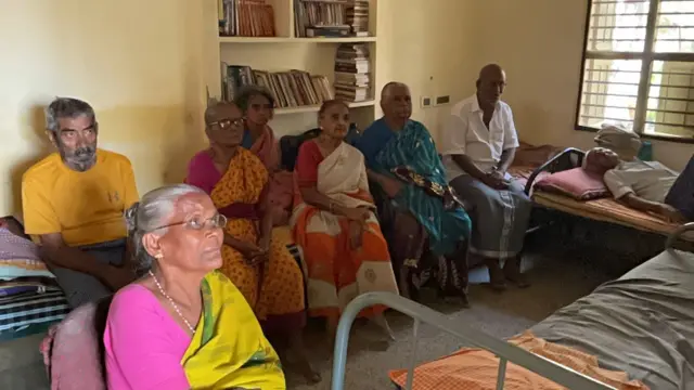 இன்ஸ்டாகிராமில் ஒரு லட்சம் சொந்தங்களை சேர்த்த கதை