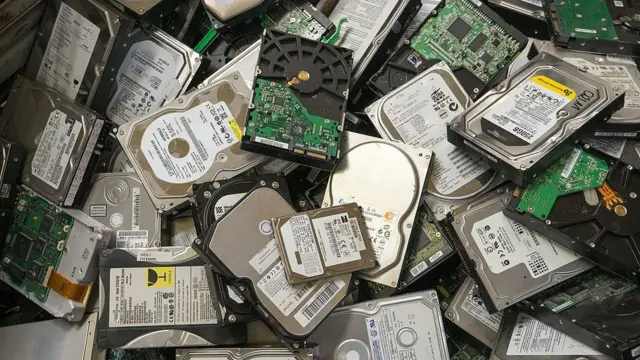 ઇન્કમટેક્સ ડિપાર્ટમેન્ટ અધિકારી વિભાગ, આવકવેરા વિભાગ અધિકારી, ઈમેલ, સોશિયલ મીડિયા, કરદાતા, પજવણી, ઇઝ ઓફ ડુઈંગ બિઝનેસ, બીબીસી ગુજરાતી, બીબીસી ન્યૂઝ ગુજરાતી