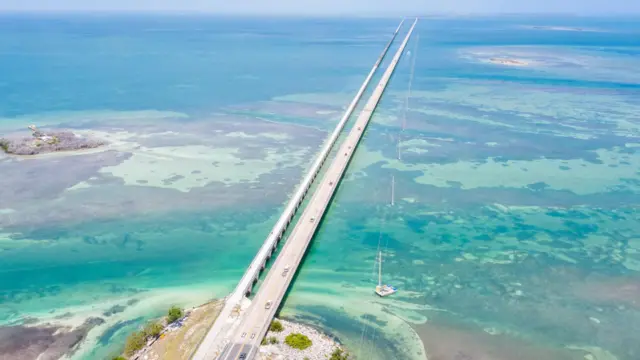 ఓవర్సీస్ హైవే ఫోటో 