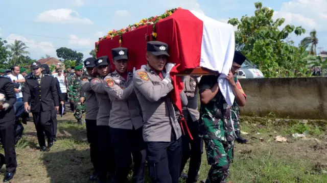 Way Kanan, Lampung, judi sabung ayam, TNI, polisi