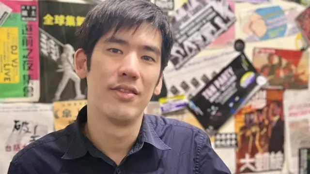 브라이언 히오는 젊은이들이 자신들에게 영향을 주는 경제적 문제에 대해 분노하고 있다고 말한다