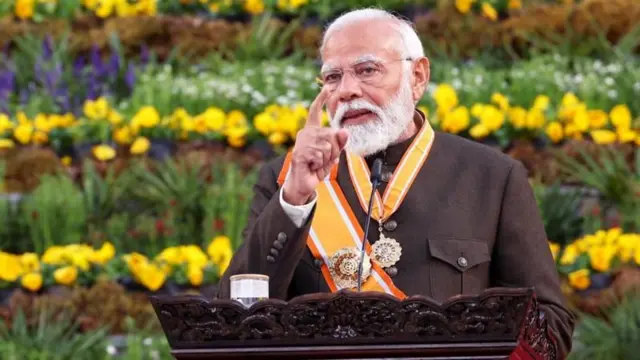 नरेंद्र मोदी