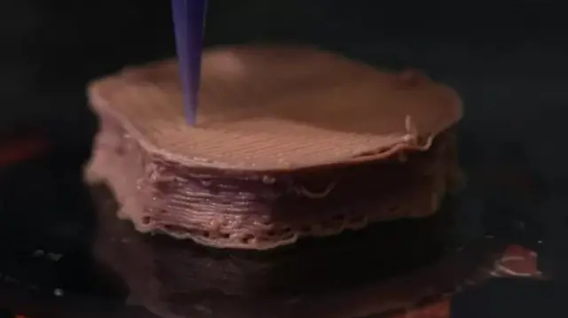 Үч ченемдүү принтер кадимки эттин даамын, көрүнүшүн дал өзүндөй кылып жасай алат