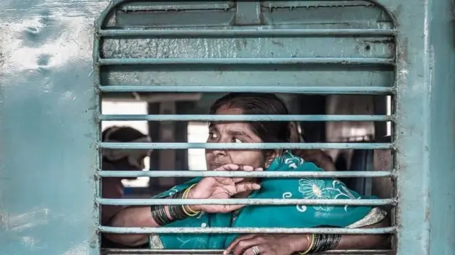 రైలు ప్రయాణం 