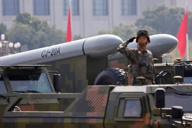 Војник у тенку