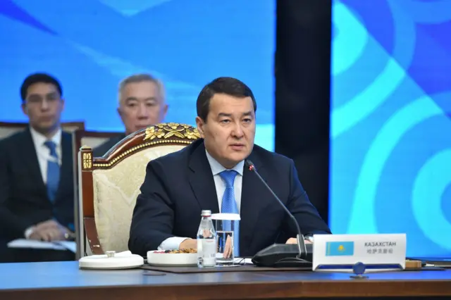 Алихан Смаилов