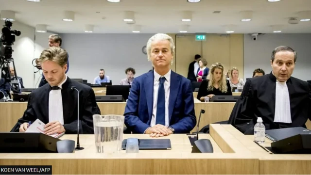 خیرت ویلدرس مرتباً به دلیل اظهارات تحریک‌آمیز درباره مراکشی‌ها در دادگاه حاضر شده است