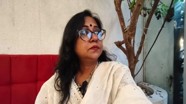 কলকাতার এক ক্যাফেতে বিবিসি বাংলার সঙ্গে কথা বলেন রোকেয়া প্রাচী