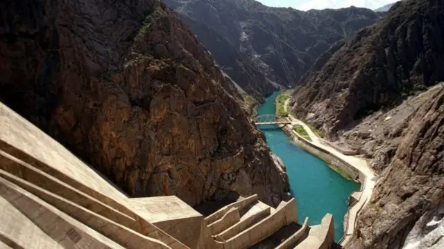 Энергетиктердин айтымында, 2008-2009-жылдары, кийин 2014-жылдын апрелинде Токтогул суу сактагычындагы суу 6 млрд 400кубга чейин түшкөн учур болгон