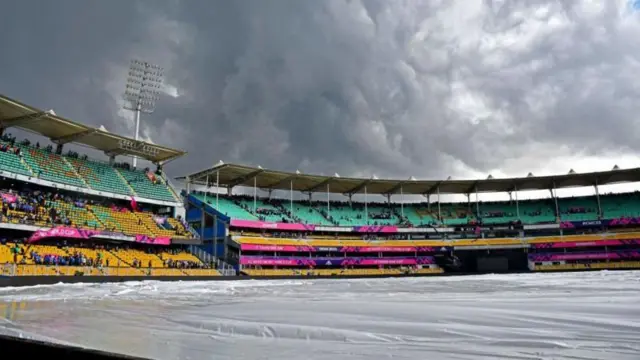 गुवाहाटी में बारिश से धुला भारत-इंग्लैंड का एक अभ्यास मैच.