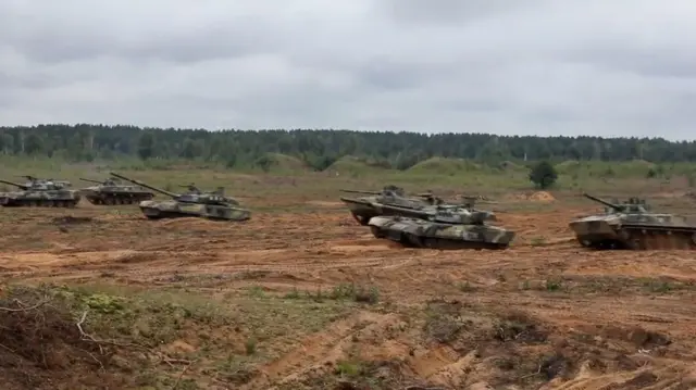 Россия танклари далада