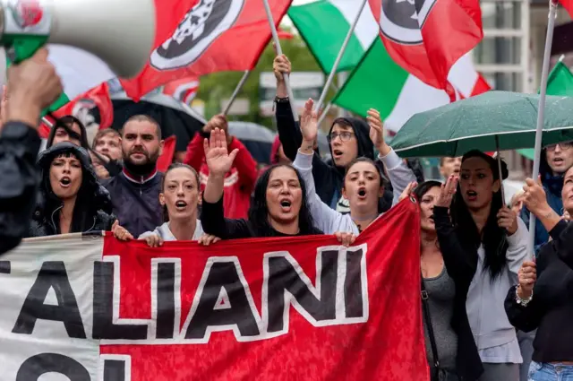 Casapound'un Roma'daki yürüyüşlerinden bir kare