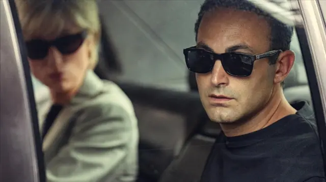 Khallid Abdallah como Dodi Al-Fayed