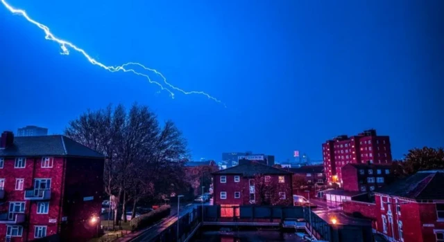 Mọna-mọna loju ọrun