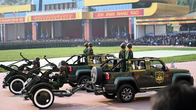 ‘ဝ’ပြည်သွေးစည်းညီညွတ်ရေးပါတီ ထူထောင်ခြင်း နှစ် (၃၀)ပြည့် အခမ်းအနားမှာတွေ့ရတဲ့ ‘ဝ’တပ်မတော်