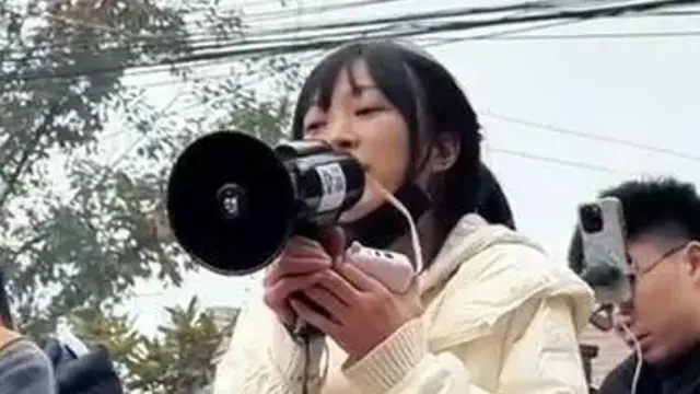 చైనా, సాయం, పోస్ట్, సోషల్ మీడియా, మహిళ