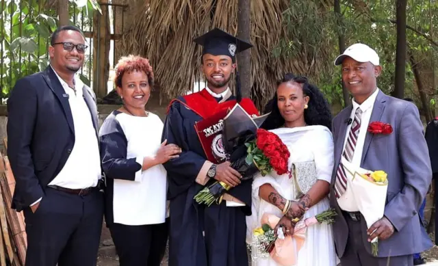 Biiniyaam maatiifi firoota waliin 