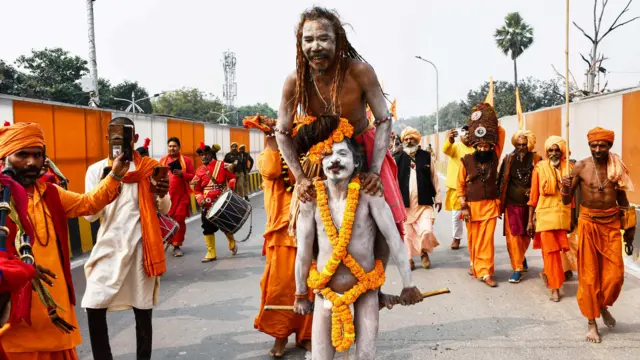 મહાકુંભ, પ્રયાગરાજ, ઇલાહાબાદ, અહલ્લાબાદ, ઉત્તર પ્રદેશ, નાગા બાવા, ગુજરાત, બીબીસી ગુજરાતી