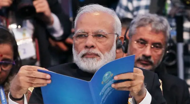 नरेंद्र मोदी