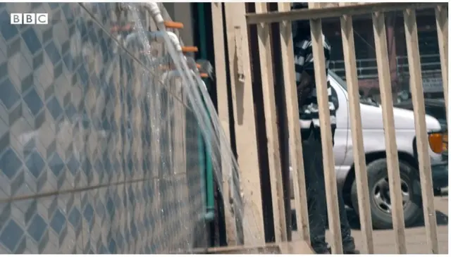 Mmiri a gbapuru n'Ahịa 'Alaba International'