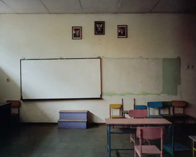 Foto sekolah dalam memori Juliana Tan yang eksodus ke Singapura pada usia sembilan tahun saat Mei 1998.