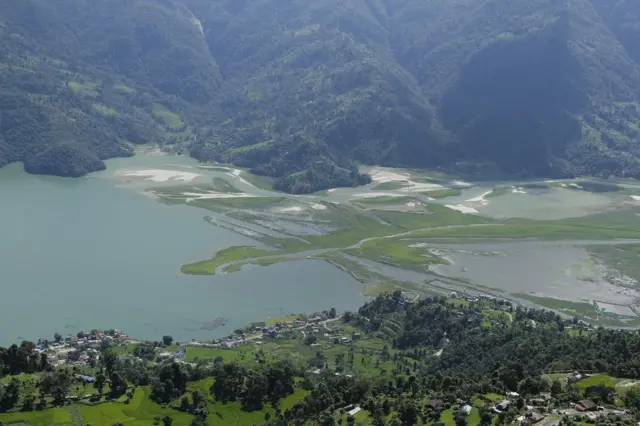 मिचिएको फेवाताल