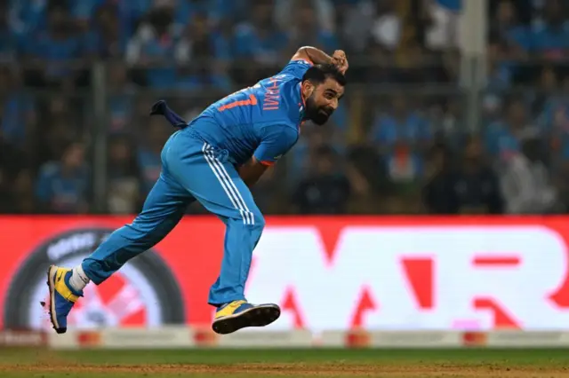 இந்திய கிரிக்கெட் அணியின் அதிரடி ஆட்டம் 