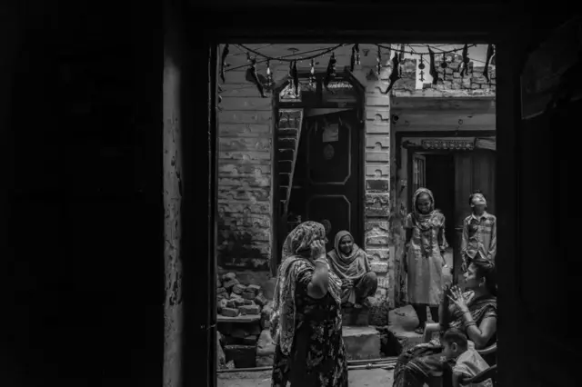 हाताने मैला उचलण्याची प्रथा