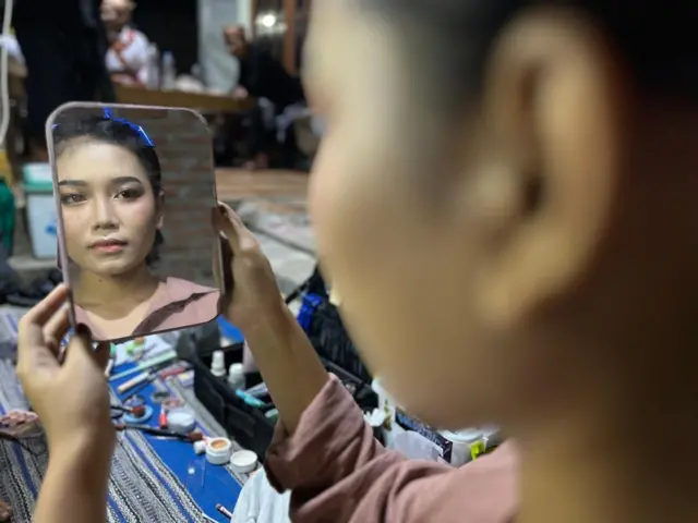 pemain sandur sedet serepet