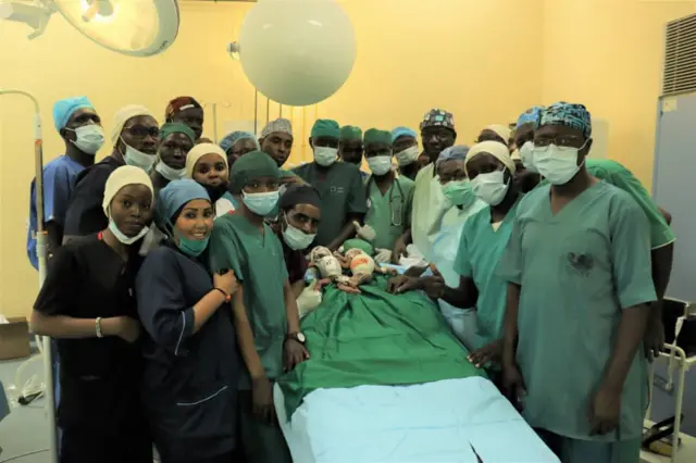 L'équipe médicale au complet