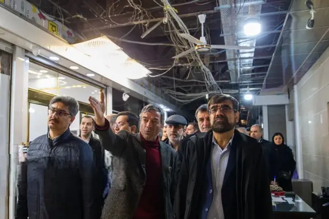 بابک احمدی، عضو مرکز تحقیقات راه مسکن و شهرسازی که مرجع تشخیص ایمنی ساختمان‌هاست درباره احتمال بالای فروریزش در بازار تهران هشدار داد