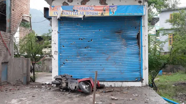 पुंछ में गोलाबारी के बाद की तस्वीर