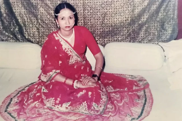 ریکھا بائی کی ایک تصویر جو کولکتہ میں 1990 کی دہائی میں لی گئی