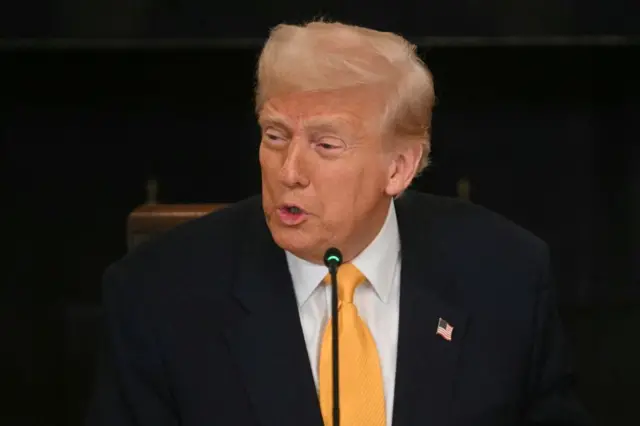 Qizil fohishalar video Onlayn jozibali ogay onalarning porno videolari