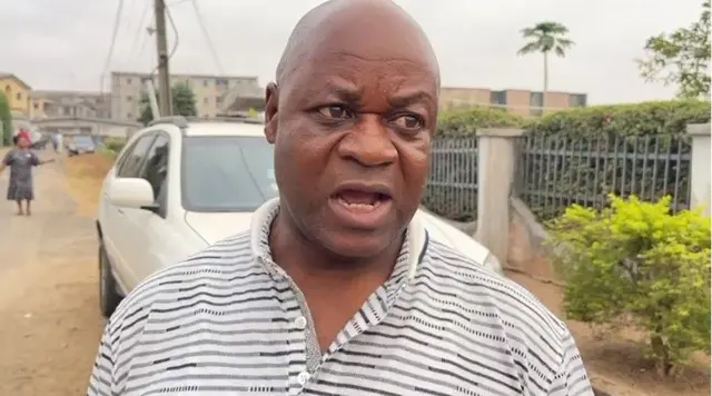 Ọjọgbọn Ayantayọ