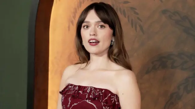  Еймі Лу Вуд