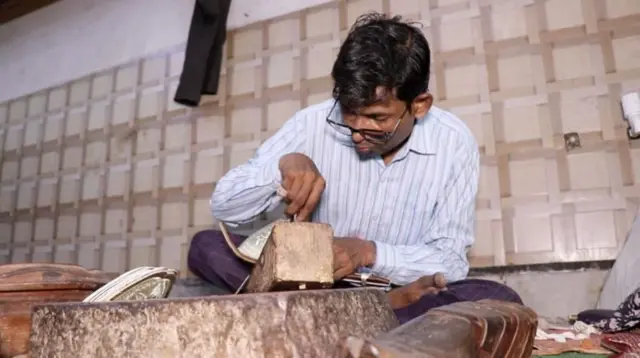 બીબીસ ગુજરાતી, ગુજરાત, પંજાબ, નીટ, મોચીકામ, શિક્ષણ, યુવા