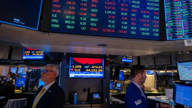 ભારતીય શૅરબજાર, અમેરિકન શૅરબજાર, અમેરિકન બજાર, અમેરિકાનું શૅરબજાર, બીબીસી ગુજરાતી, શૅરબજાર, યુએસ સ્ટૉક માર્કેટ, રોકાણકાર, ડાઉ જોન્સ નાસ્ડેક સેન્સેક્સ, ડૉલર