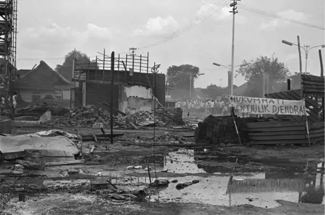 PKI, Partai Komunis Indonesia, 1965, Indonesia, pembantaian orang-orang komunis