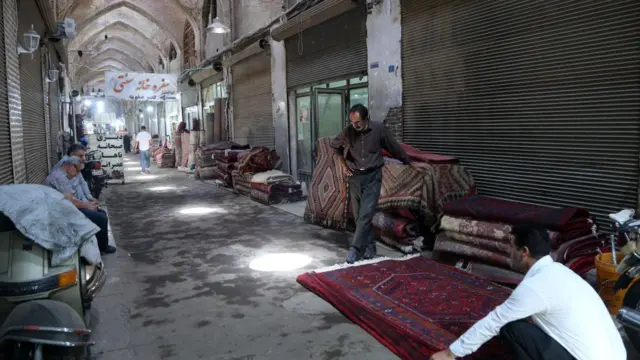 بازاری در قزوین