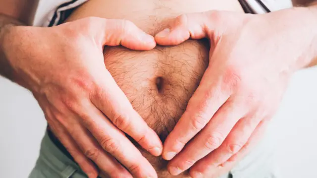 தொப்புளில் பருத்தி கழிவுகள் இருப்பதற்கு என்ன காரணம்? தவிர்ப்பது எப்படி?