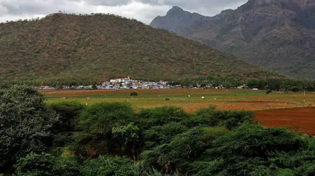 நீலகிரி தெங்குமரஹாடா மலைக்கிராமத்தை காலி செய்ய திட்டமிடும் அரசு! மக்கள் எதிர்ப்பு தெரிவிப்பது ஏன்?