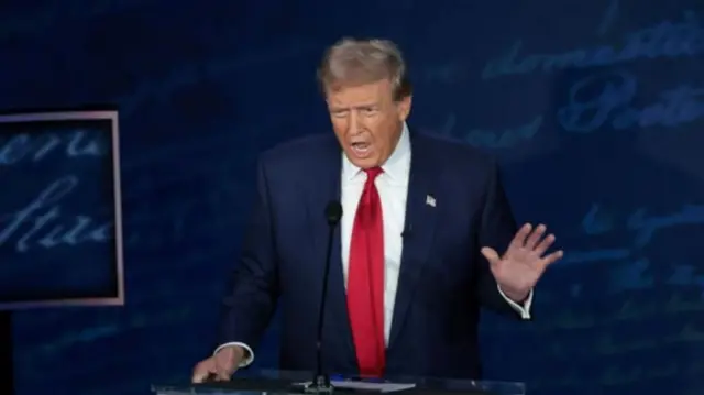 डोनाल्ड ट्रम्प