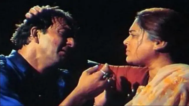 'वास्तव' मध्ये संजय दत्त आणि रिमा 