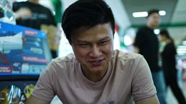 Лин Сиупенг