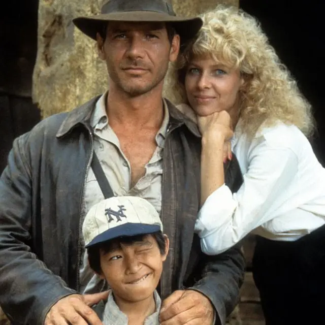 Harrison Ford, Ke Huy Quan dan Kate Capshaw di lokasi syuting film 'Indiana Jones And The Temple Of Doom